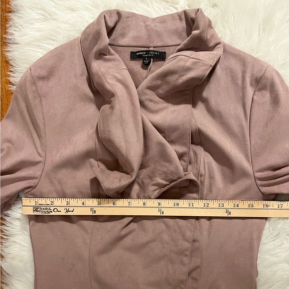 Jacket - Picture 7 of 8